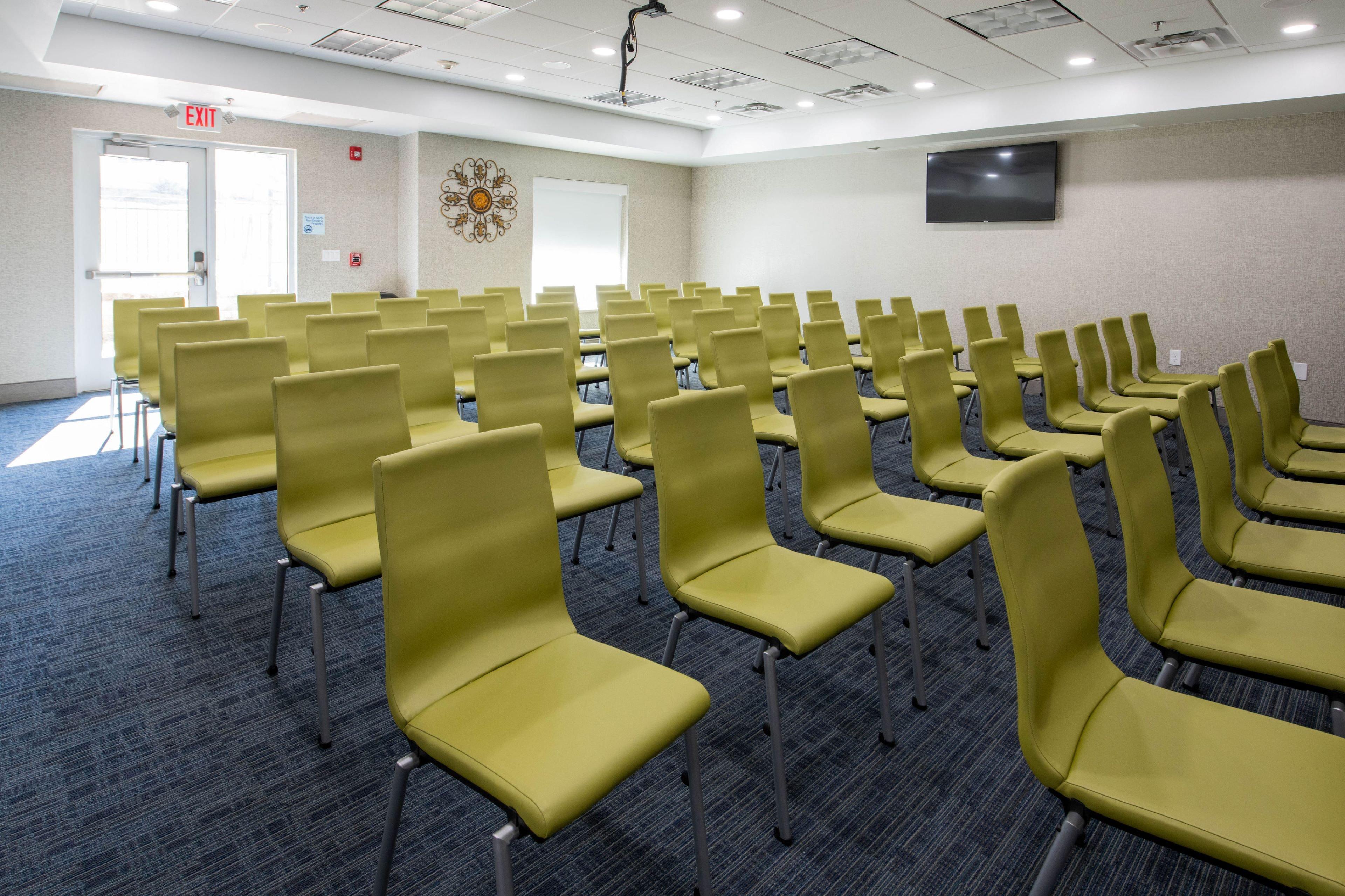 Holiday Inn Express Hotel & Suites Kansas City - Grandview By Ihg Экстерьер фото