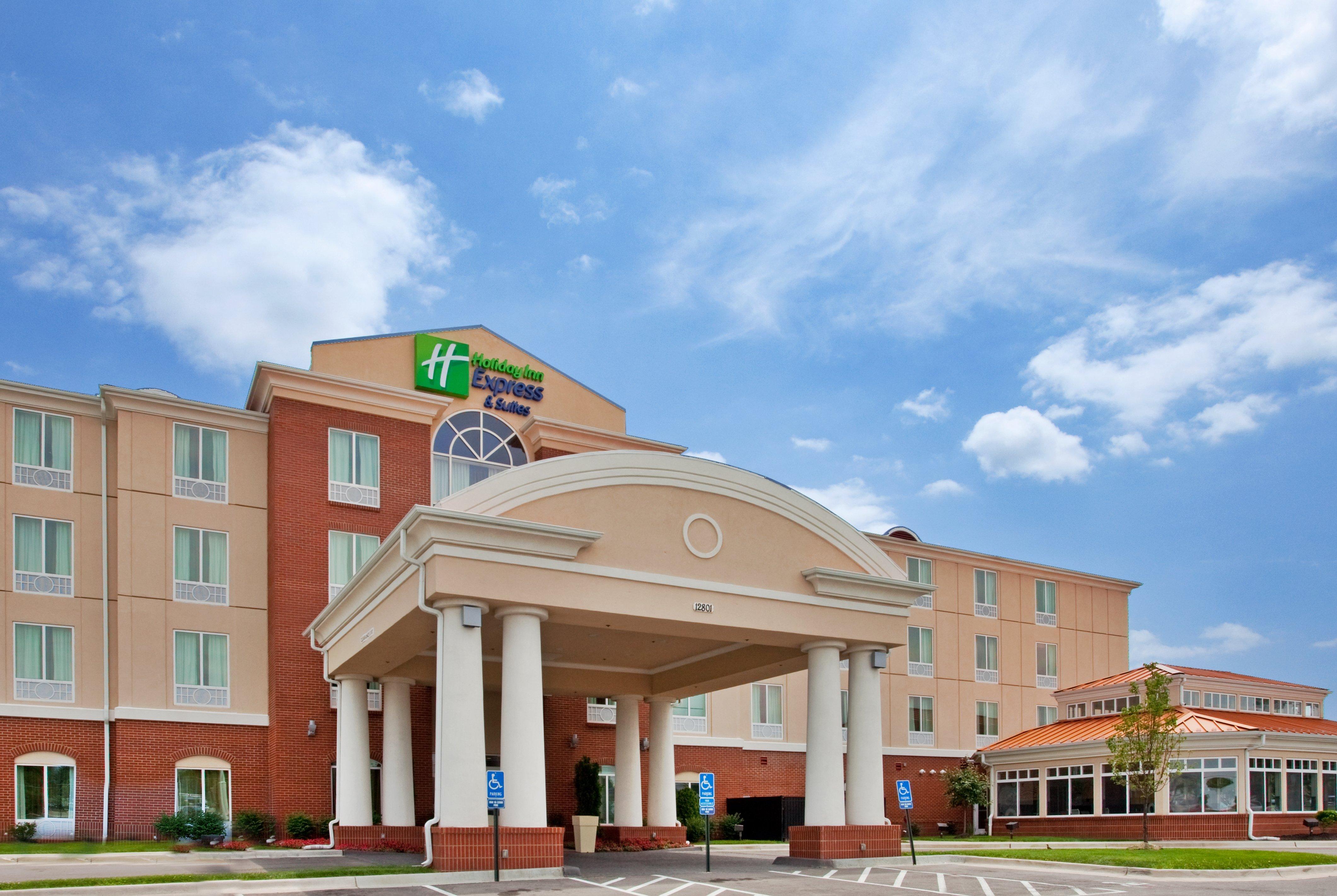 Holiday Inn Express Hotel & Suites Kansas City - Grandview By Ihg Экстерьер фото