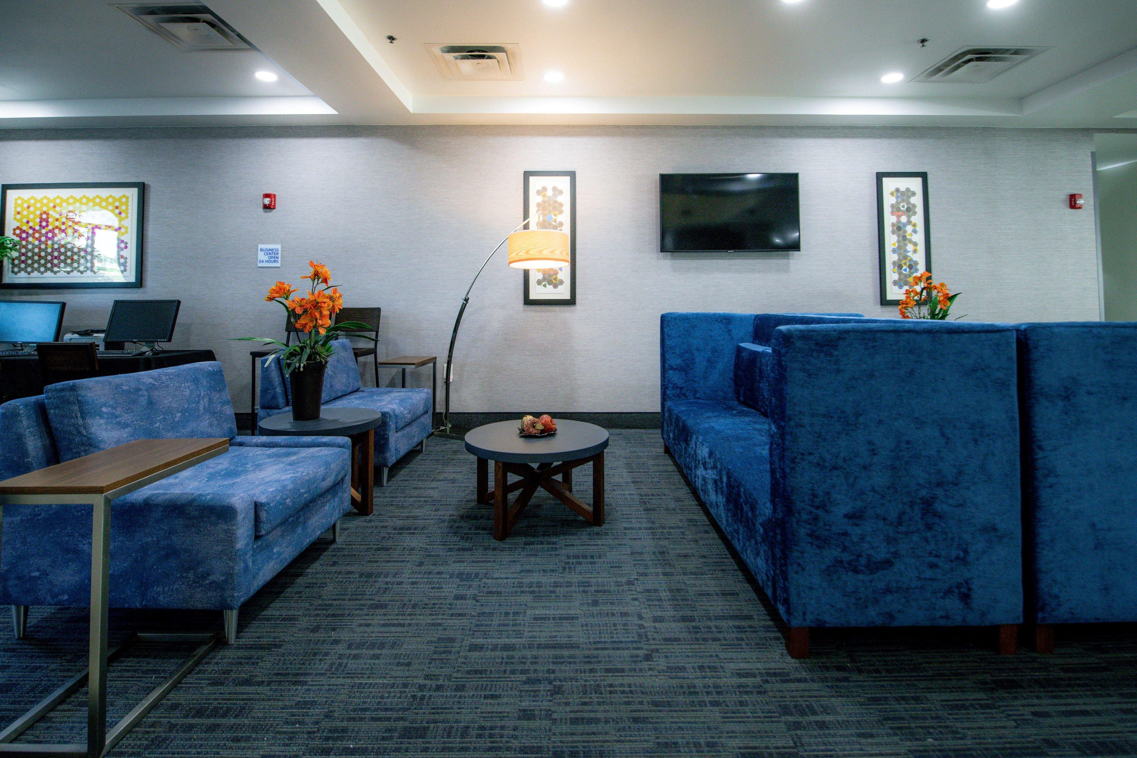 Holiday Inn Express Hotel & Suites Kansas City - Grandview By Ihg Экстерьер фото